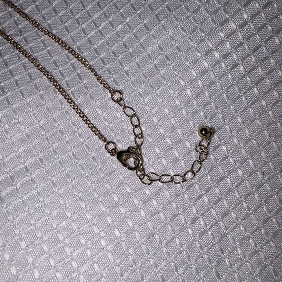 Urban Outfitters Gold Tone Dainty Necklace Seashell NWT - Picture 6 of 7